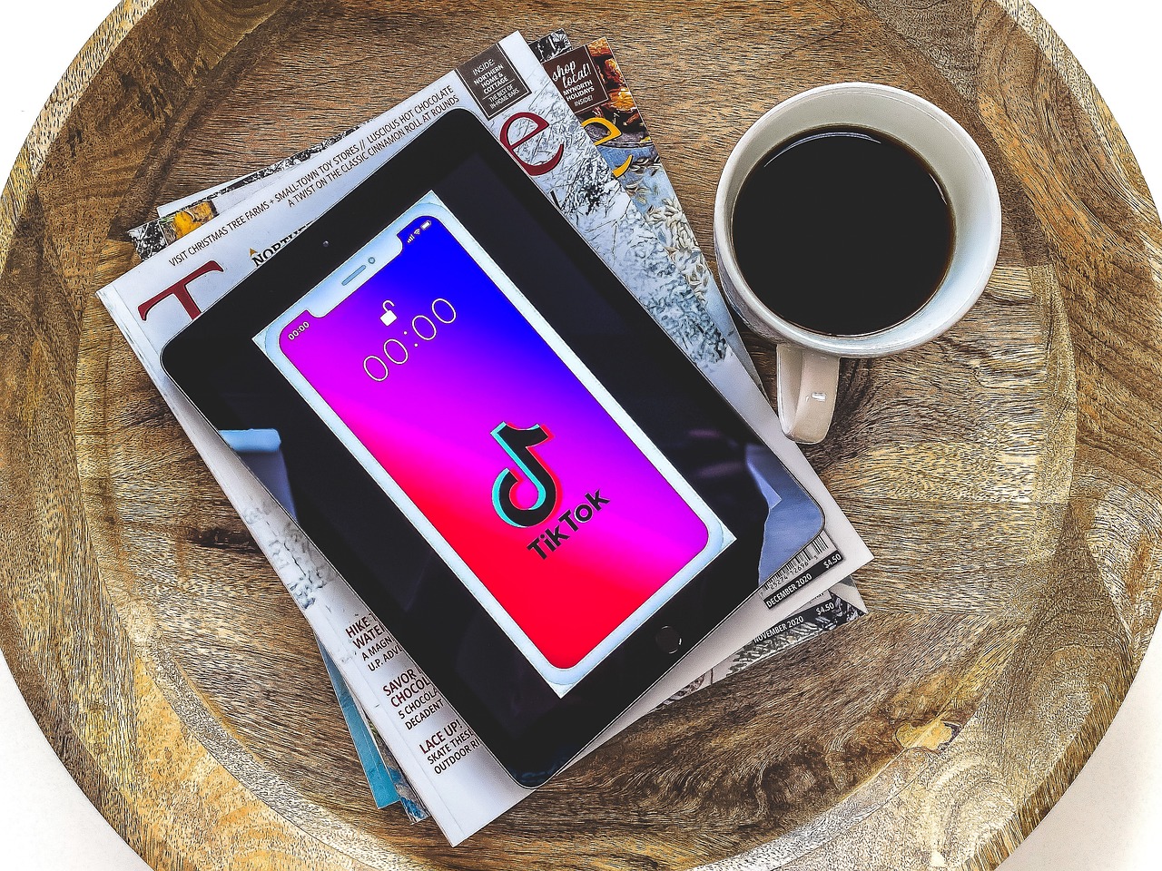 Mejores horas para publicar en TikTok en 2025 - Branch Agencia